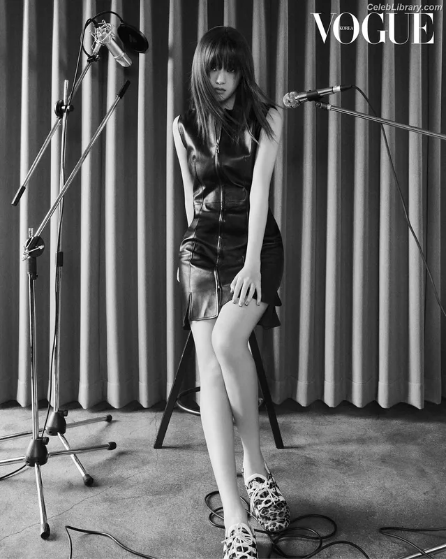 An Yujin photo 21 of 771