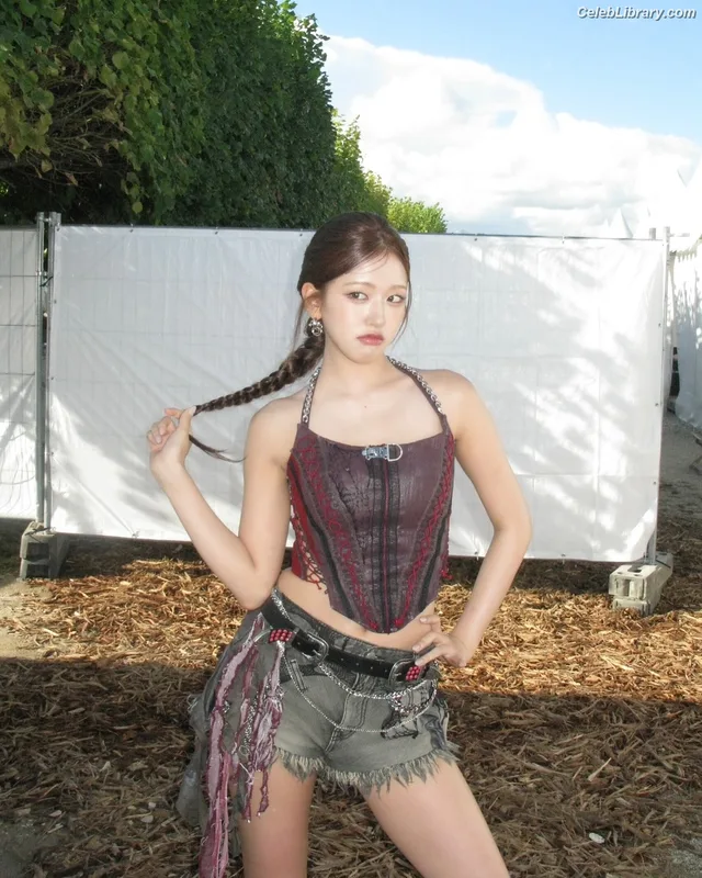 An Yujin photo 8 of 771