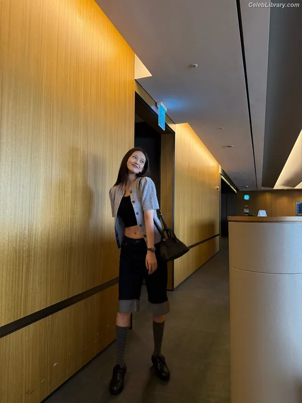 An Yujin photo 16 of 771
