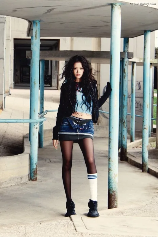 An Yujin photo 13 of 771