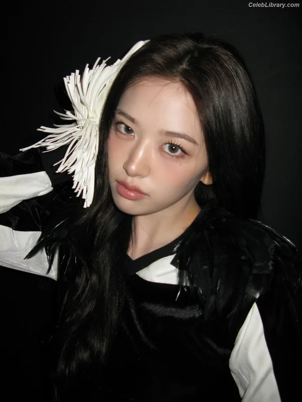 An Yujin photo 18 of 771