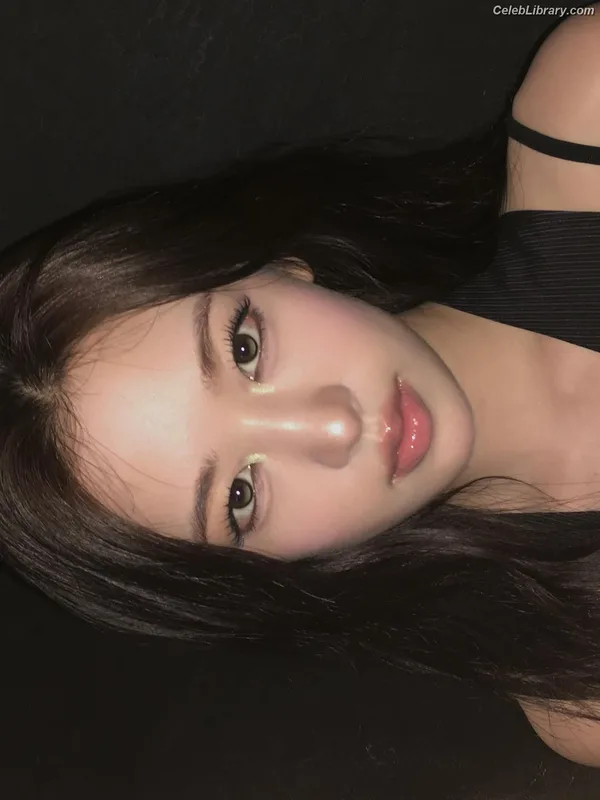 An Yujin photo 13 of 771
