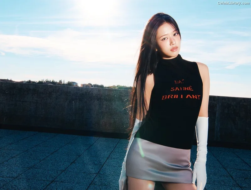 An Yujin photo 2 of 771