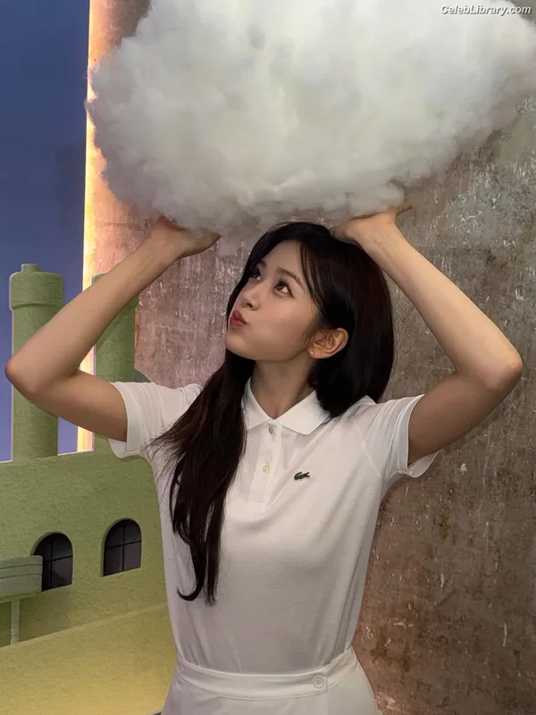 An Yujin photo 8 of 771