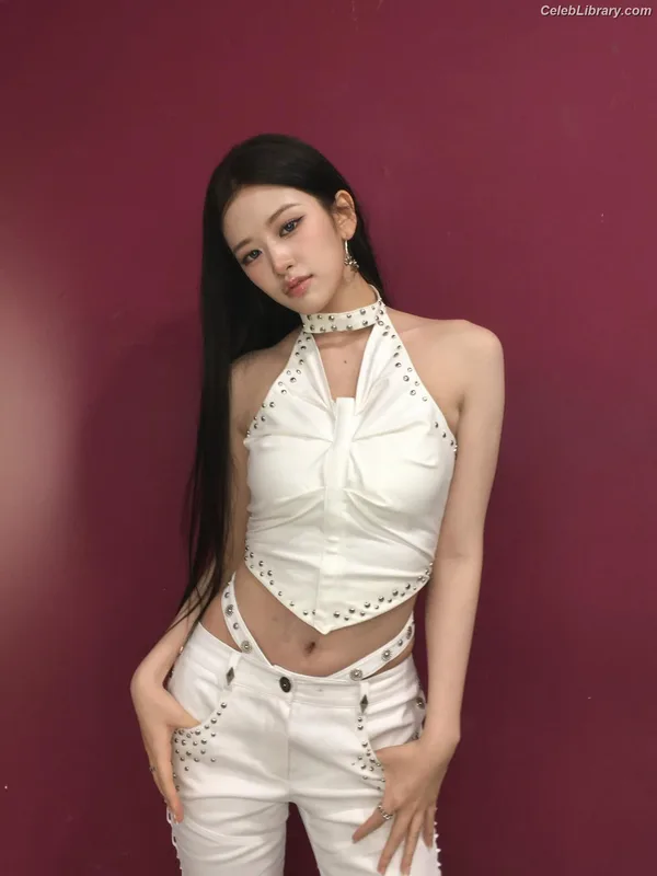 An Yujin photo 10 of 771