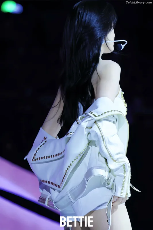 An Yujin photo 10 of 771