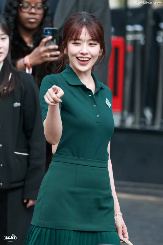 An Yujin photo 16 of 771