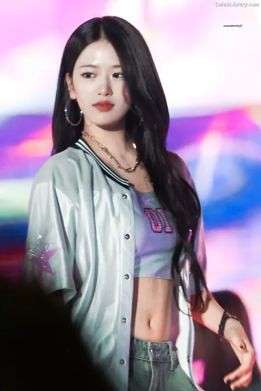 An Yujin photo 22 of 771