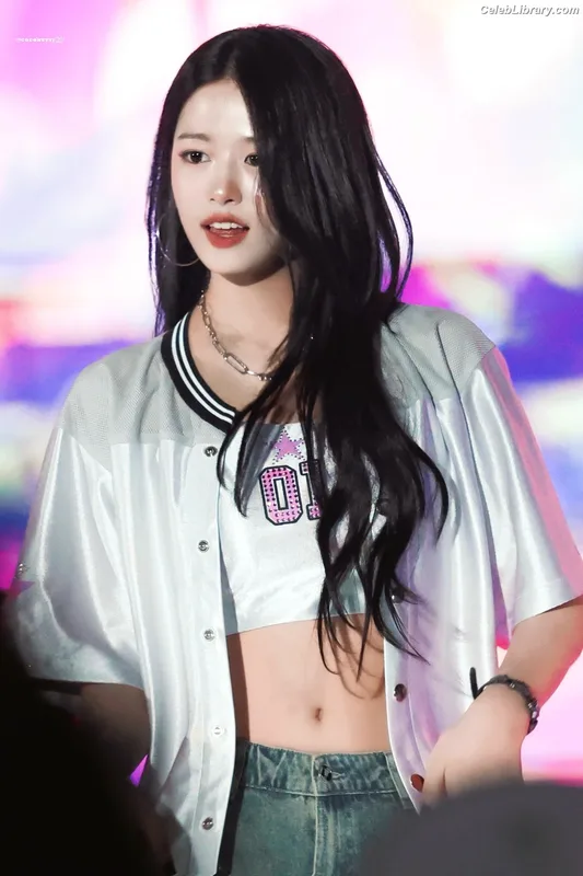 An Yujin photo 23 of 771