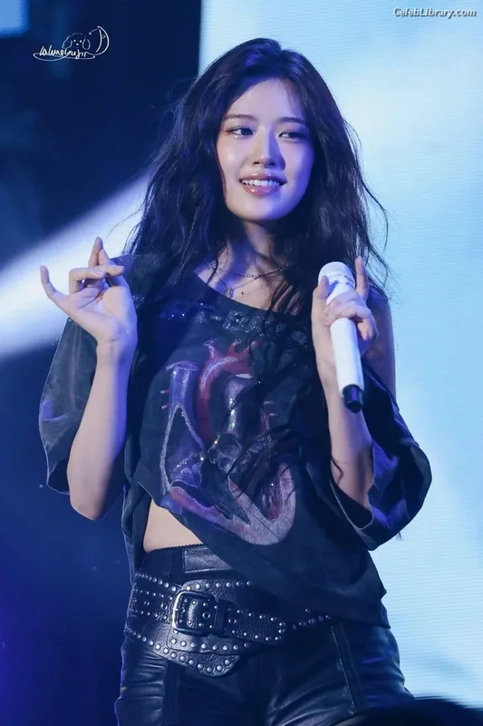 An Yujin photo 14 of 771