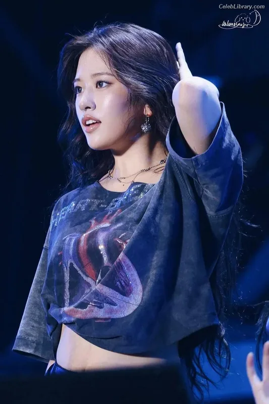 An Yujin photo 15 of 771