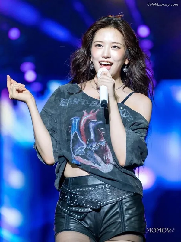An Yujin photo 18 of 771