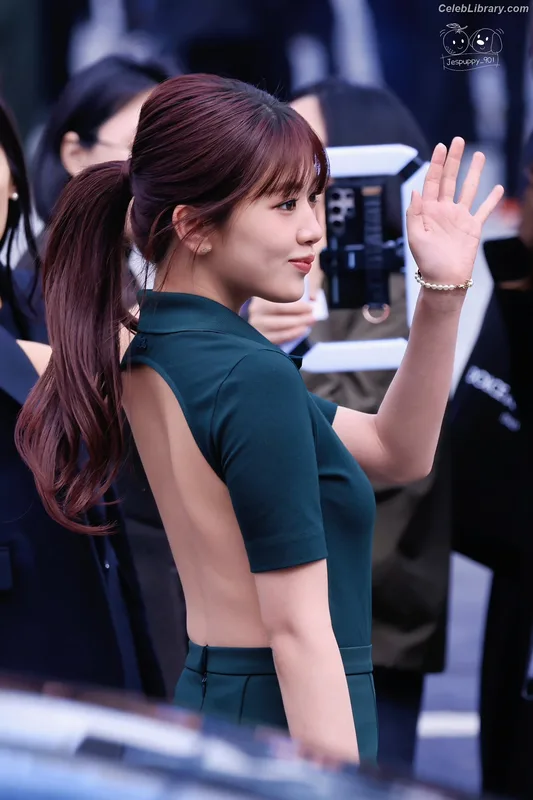 An Yujin photo 23 of 771