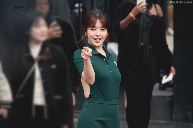 An Yujin photo 8 of 771