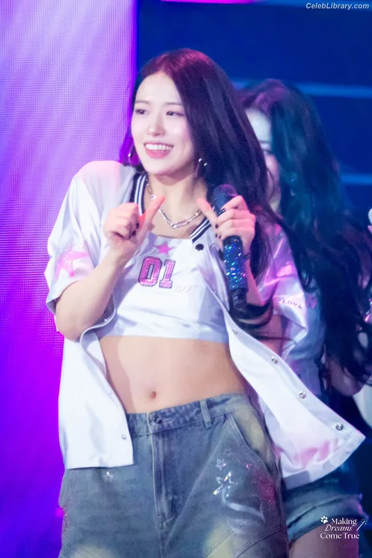 An Yujin photo 11 of 771
