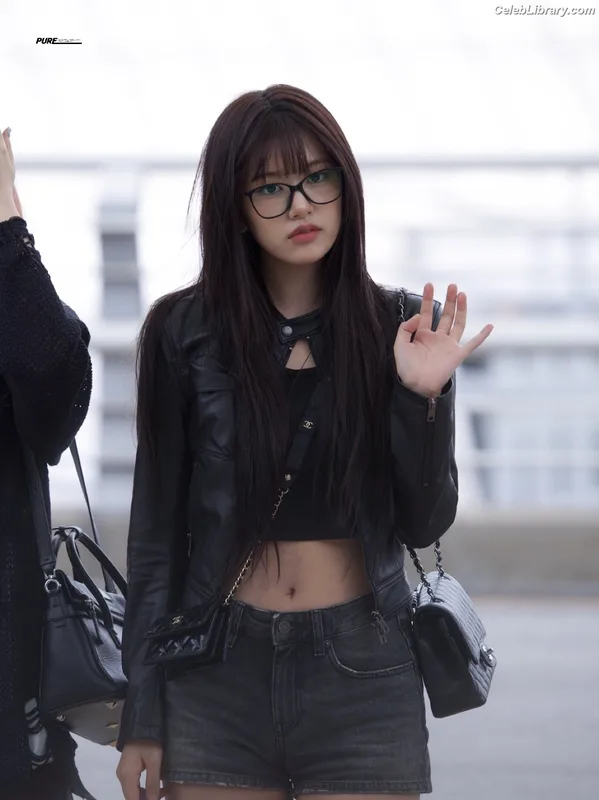 An Yujin photo 23 of 771