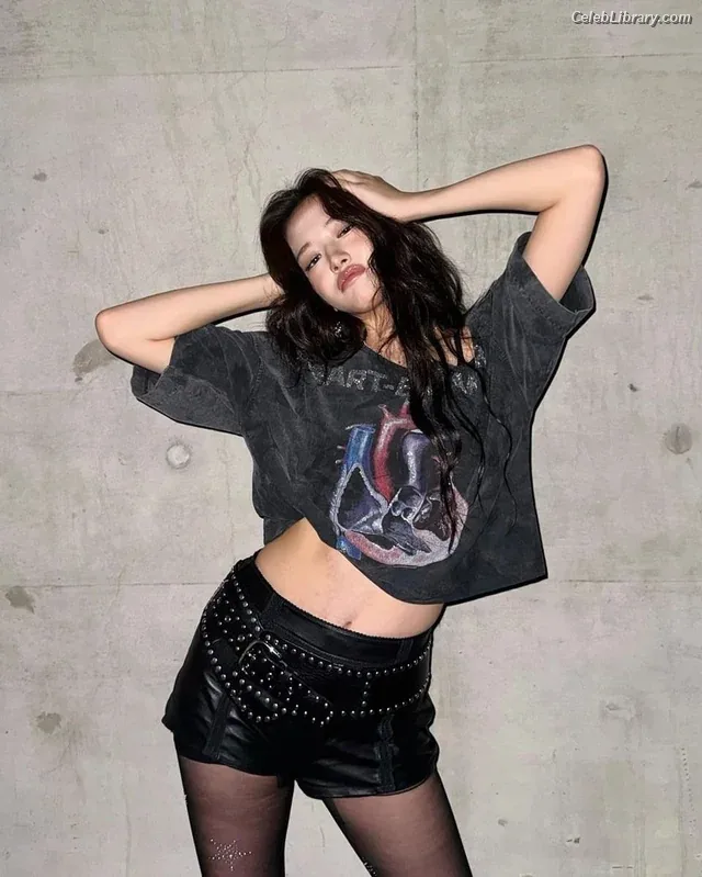 An Yujin photo 3 of 771
