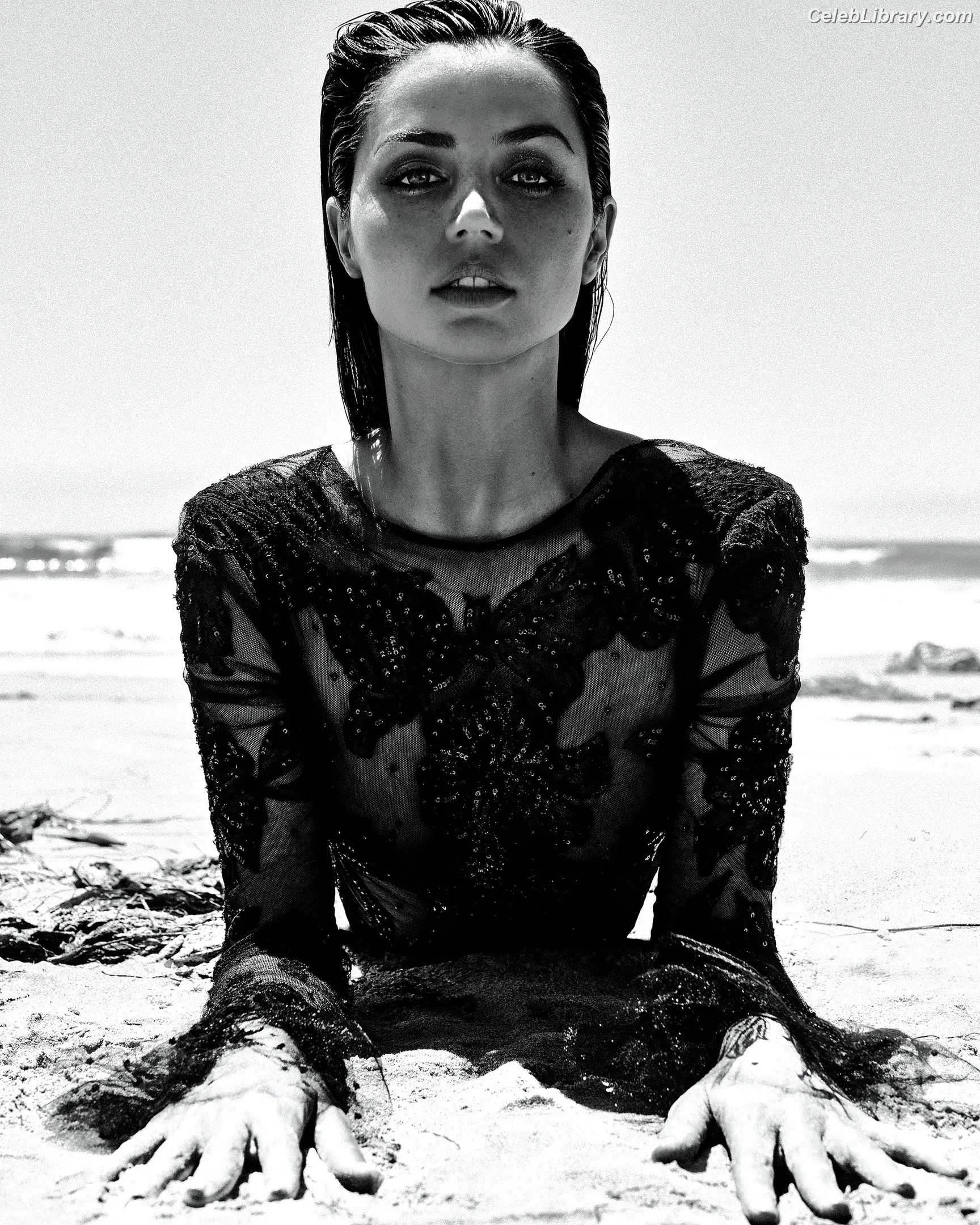Ana de Armas photo 8 of 504