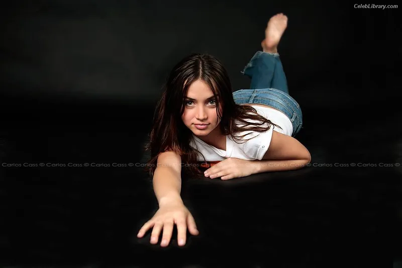 Ana de Armas photo 15 of 3418