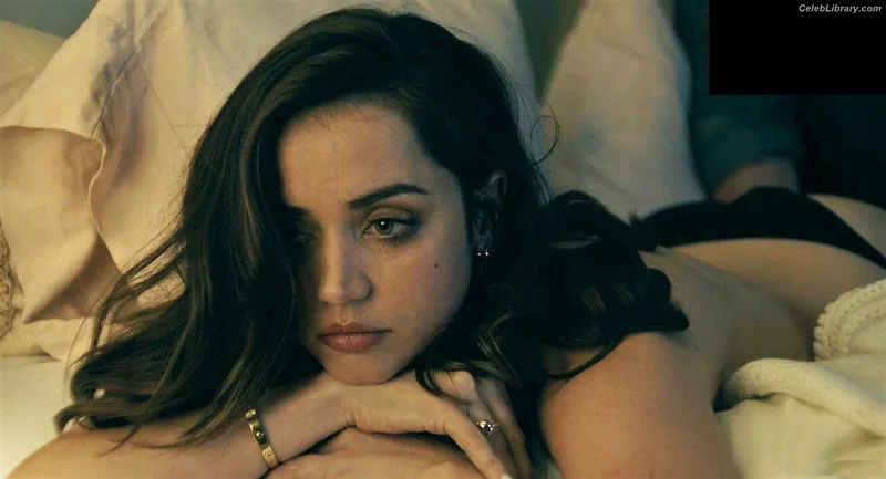 Ana de Armas photo 17 of 3418