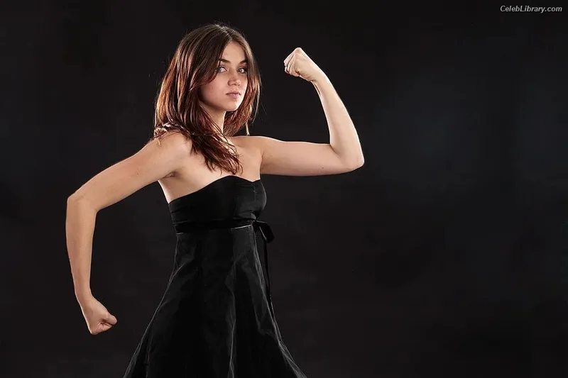 Ana de Armas photo 18 of 3418