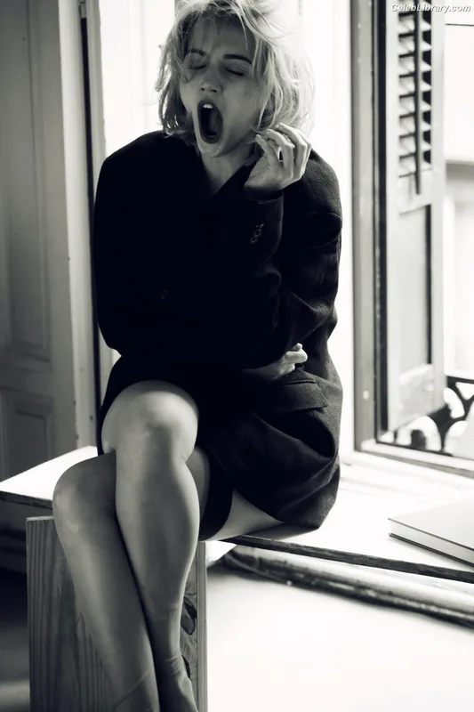 Ana de Armas photo 23 of 3418