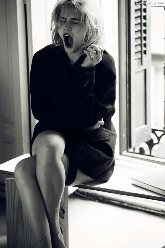 Ana de Armas photo 24 of 3418