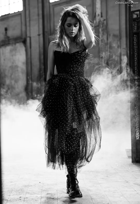 Ana de Armas photo 7 of 3418