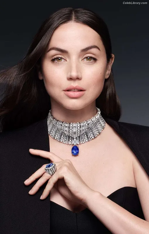 Ana de Armas photo 3 of 3418