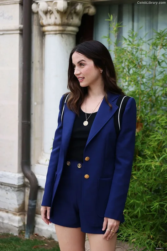 Ana de Armas photo 24 of 3418