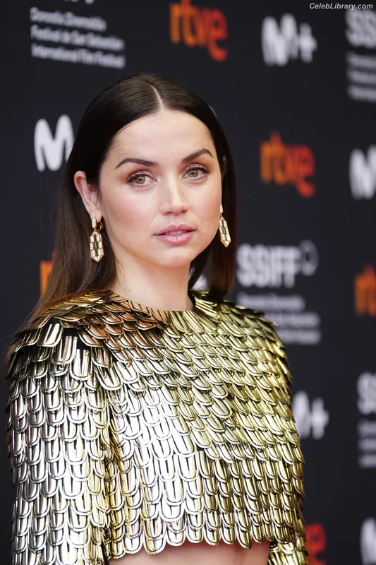 Ana de Armas photo 15 of 3418