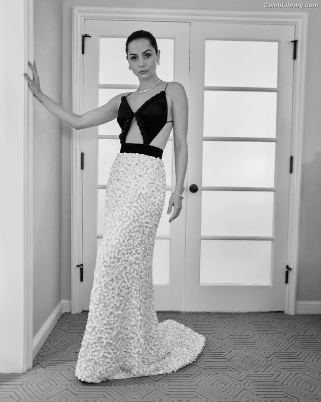 Ana de Armas photo 19 of 3418