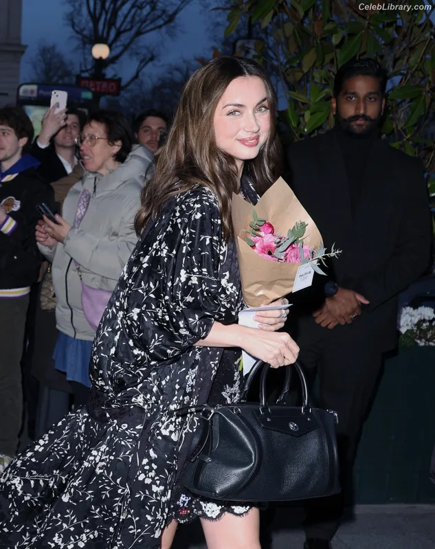 Ana de Armas photo 21 of 3418