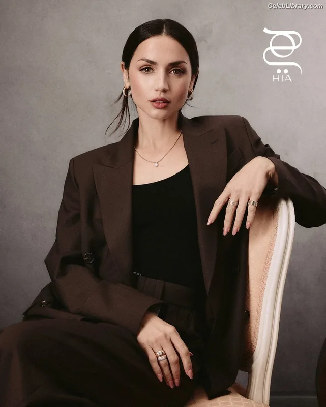Ana de Armas photo 13 of 3418