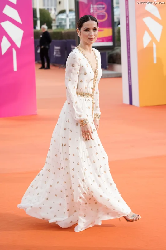 Ana de Armas photo 17 of 3418
