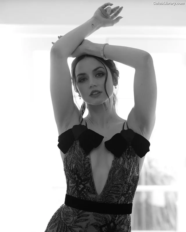 Ana de Armas photo 3 of 3418