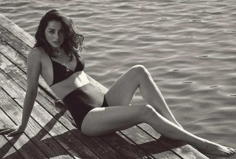 Ana de Armas photo 8 of 3418