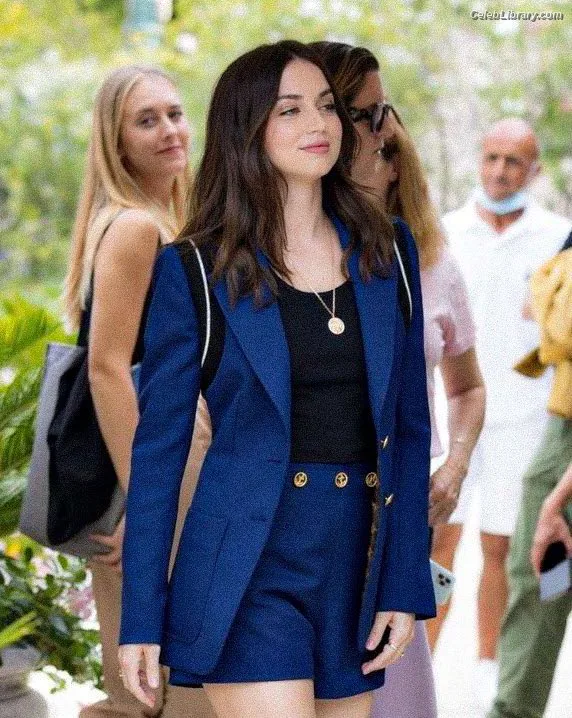 Ana de Armas photo 24 of 3418