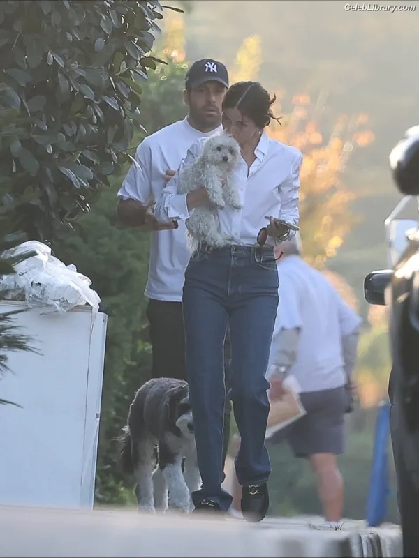 Ana de Armas photo 4 of 3418
