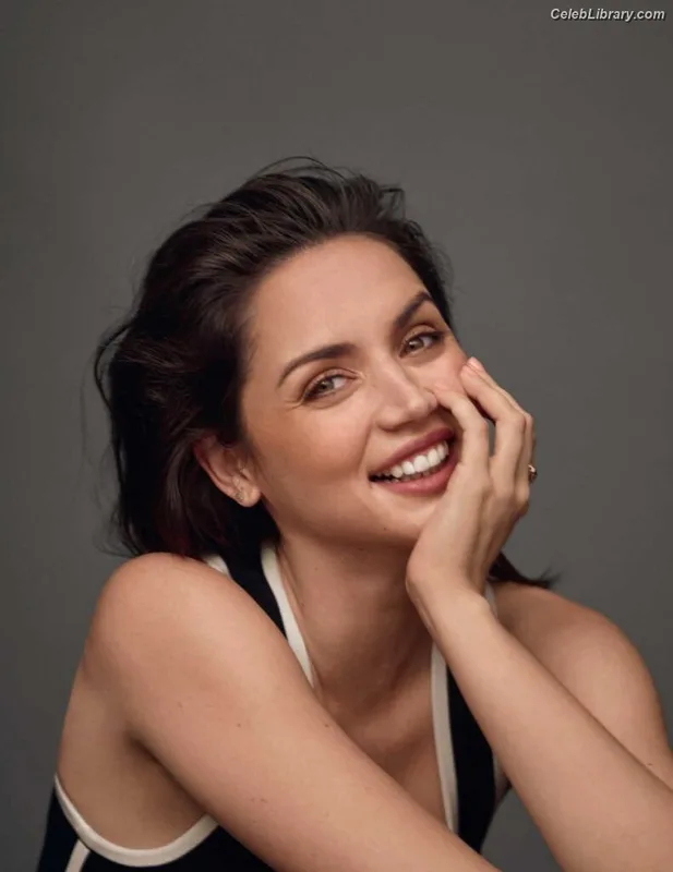 Ana de Armas photo 24 of 3418