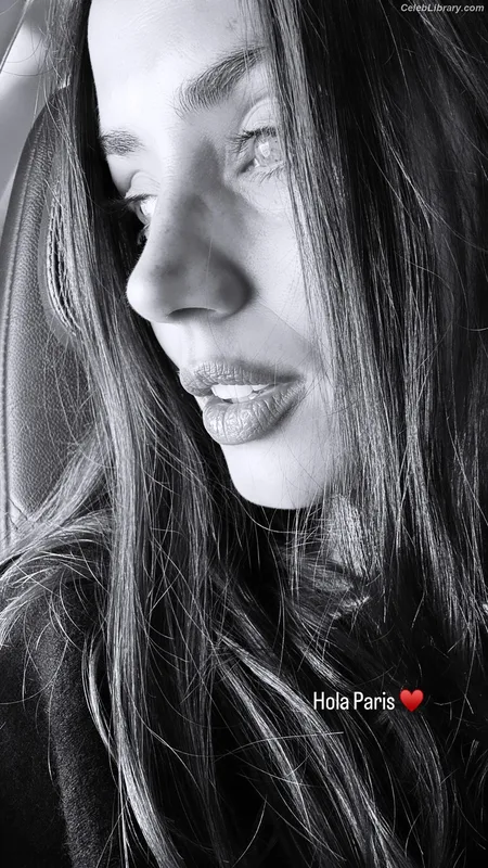 Ana de Armas photo 22 of 3418