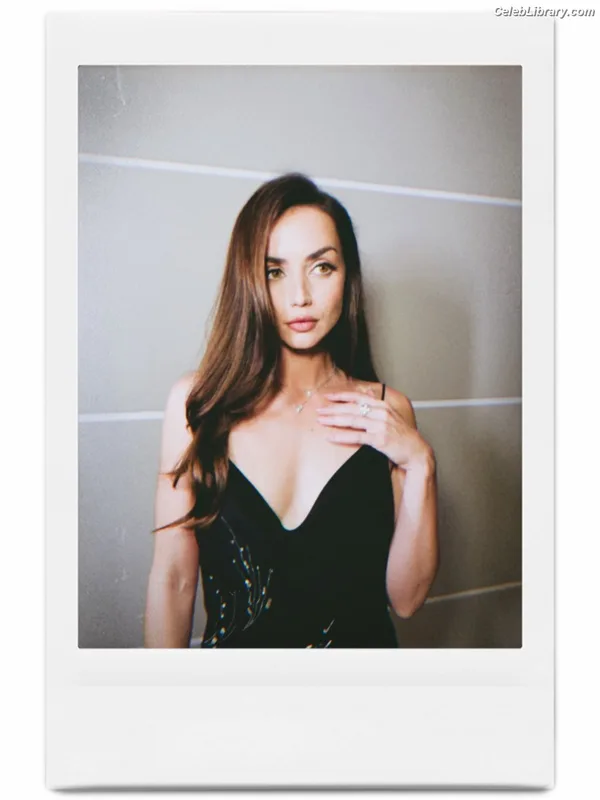 Ana de Armas photo 16 of 3418