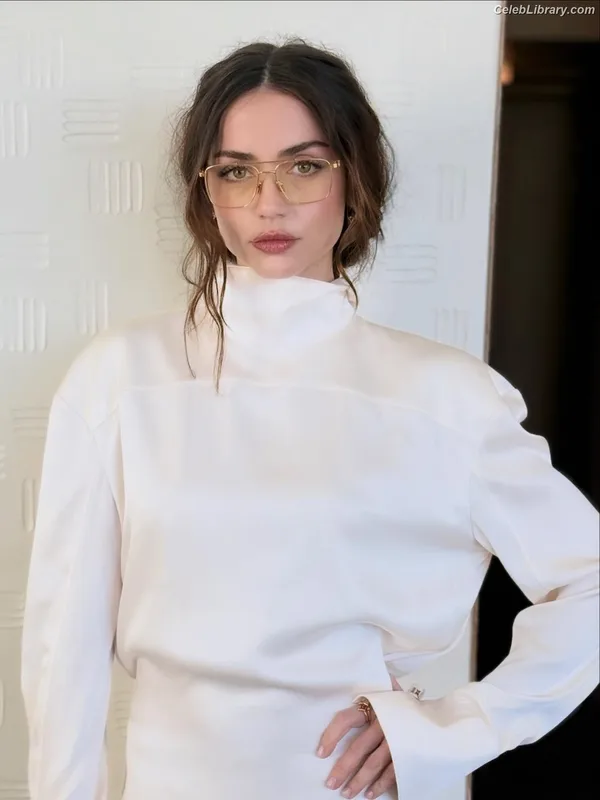 Ana de Armas photo 22 of 3418