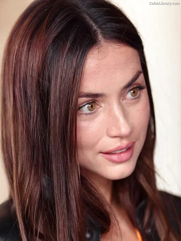 Ana de Armas photo 22 of 3418