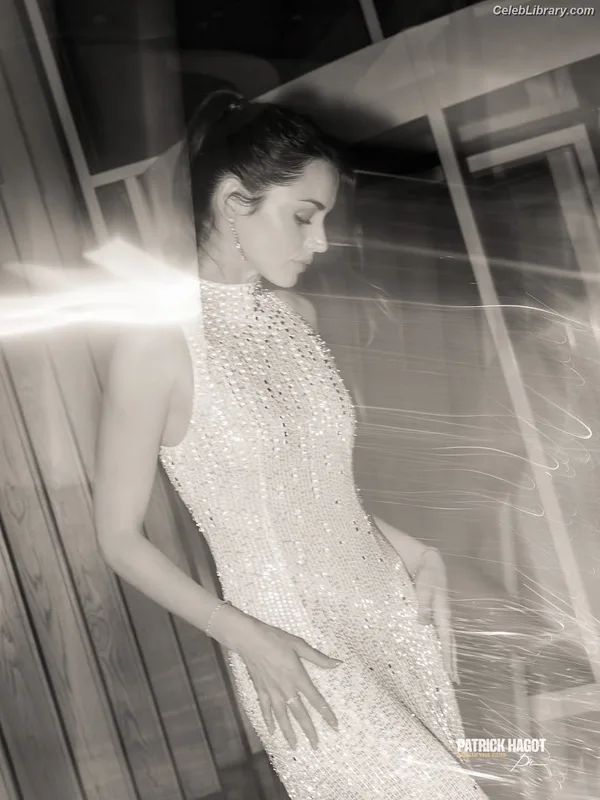 Ana de Armas photo 19 of 3418