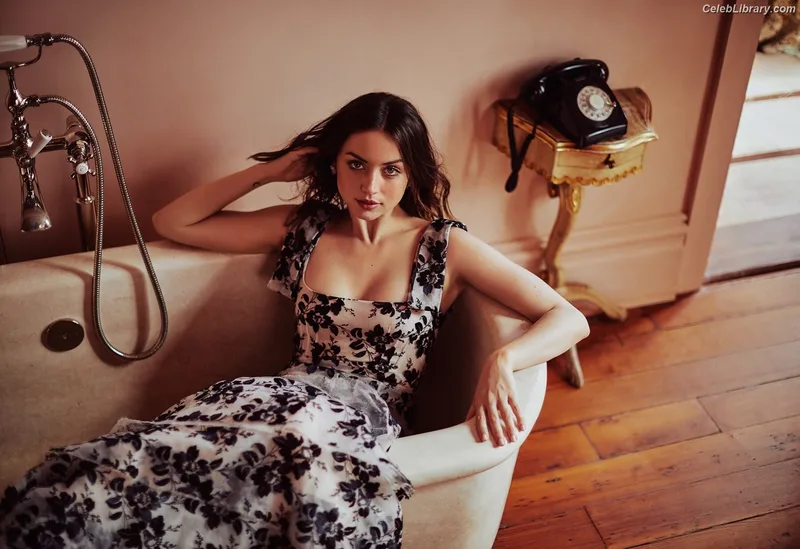 Ana de Armas photo 23 of 3418