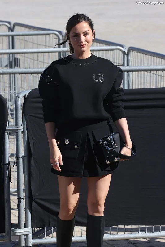 Ana de Armas photo 19 of 3418