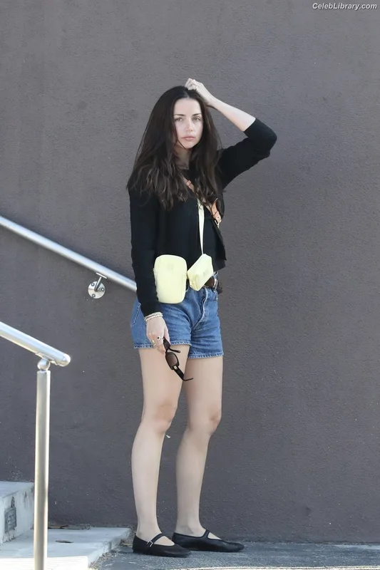 Ana de Armas photo 16 of 3418