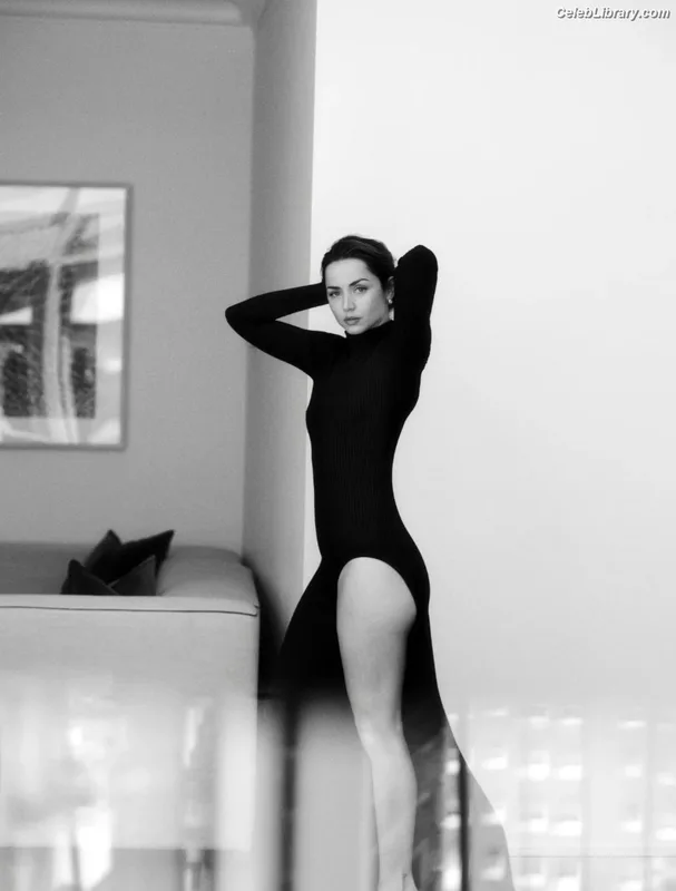 Ana de Armas photo 6 of 3418