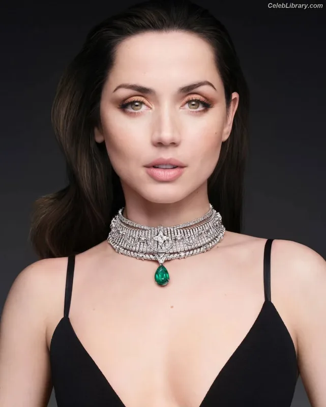 Ana de Armas photo 24 of 3418